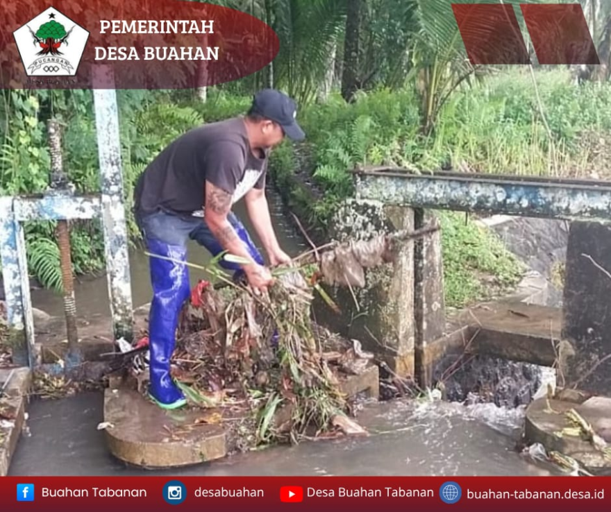 GOTONG ROYONG SEMESTA BERENCANA DESA BUAHAN 